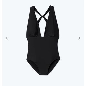Summersalt one piece bathing suit. Black Deep Dive size 8.  Never worn